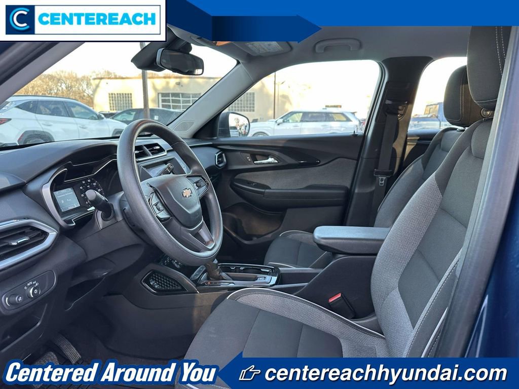Used 2021 Chevrolet TrailBlazer LS FWD image 12