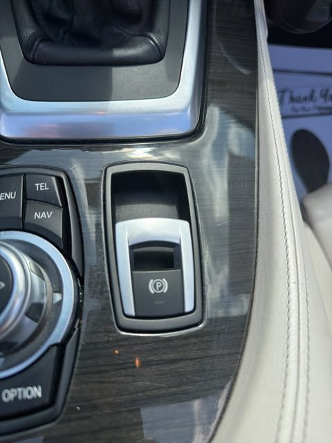 Used 2011 BMW Z4 sDrive35i RWD image 22