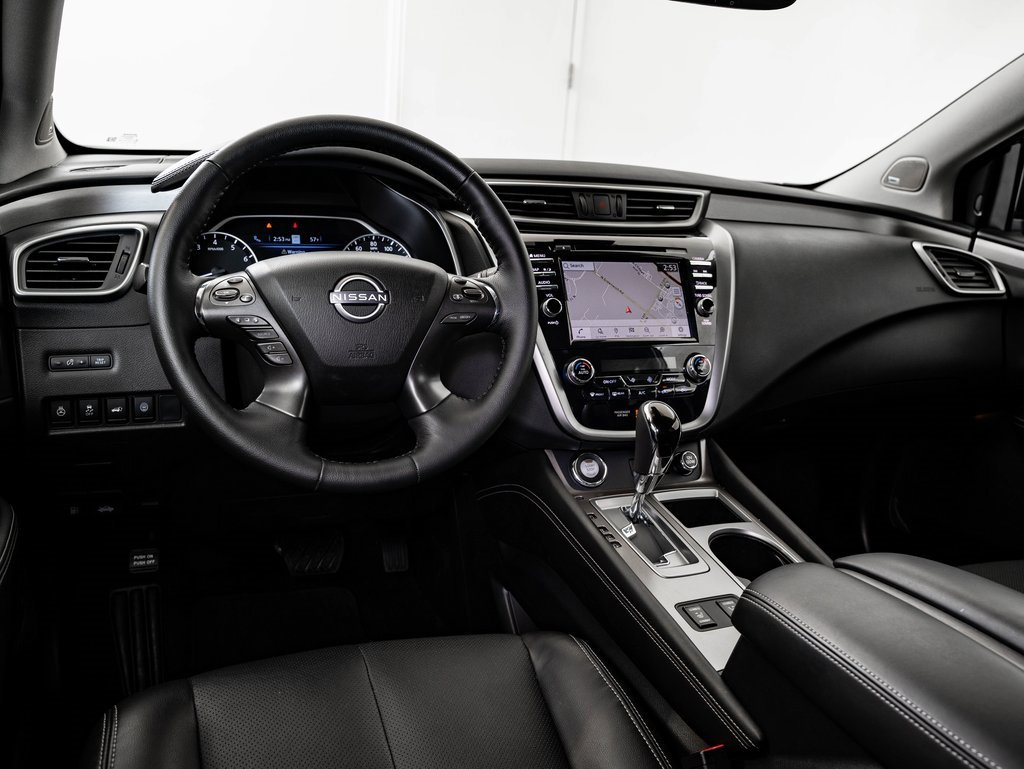 Used 2023 Nissan Murano SL w/ SL Moonroof Package image 4