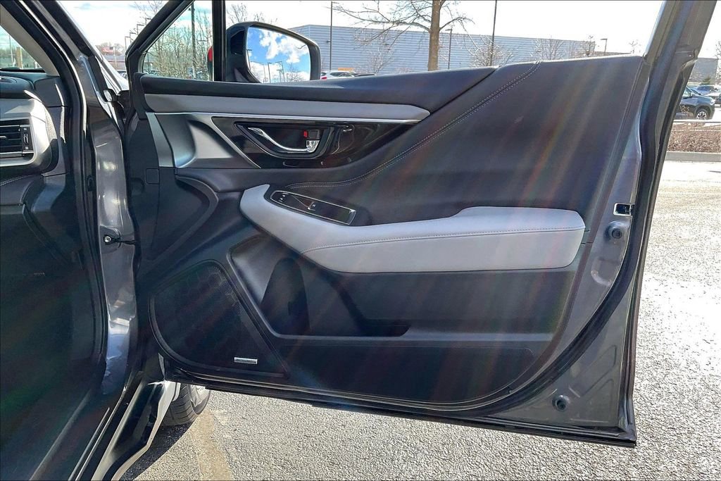 Used 2022 Subaru Outback Limited XT image 27