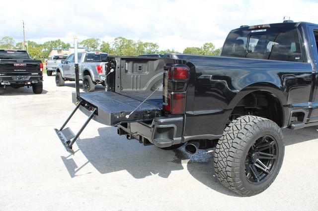 Used 2024 Ford F250 Lariat w/ Lariat Ultimate Package image 12