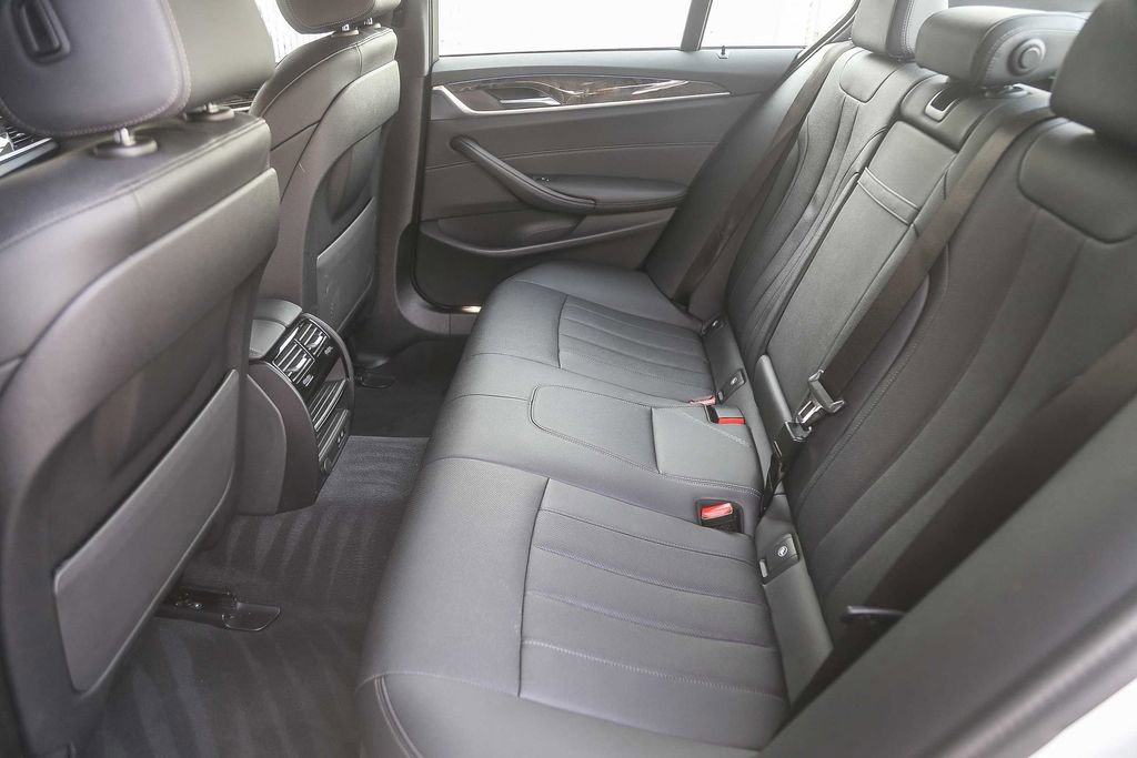 Certified 2023 BMW 530e w/ M Sport Package RWD image 15