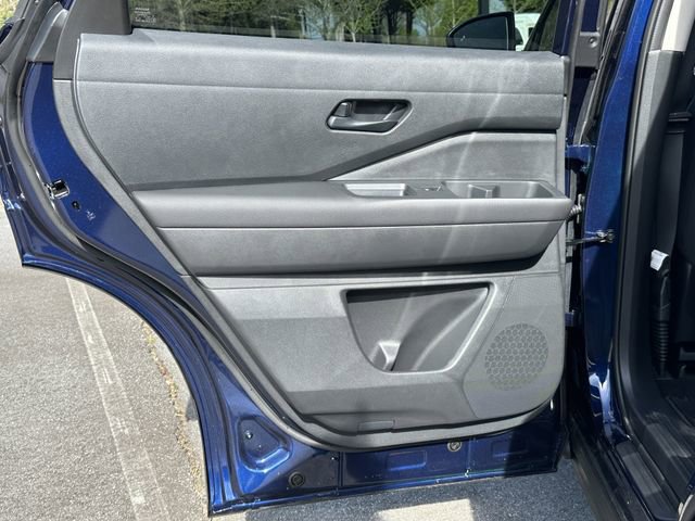New 2026 Nissan Pathfinder SV AWD/4WD image 18
