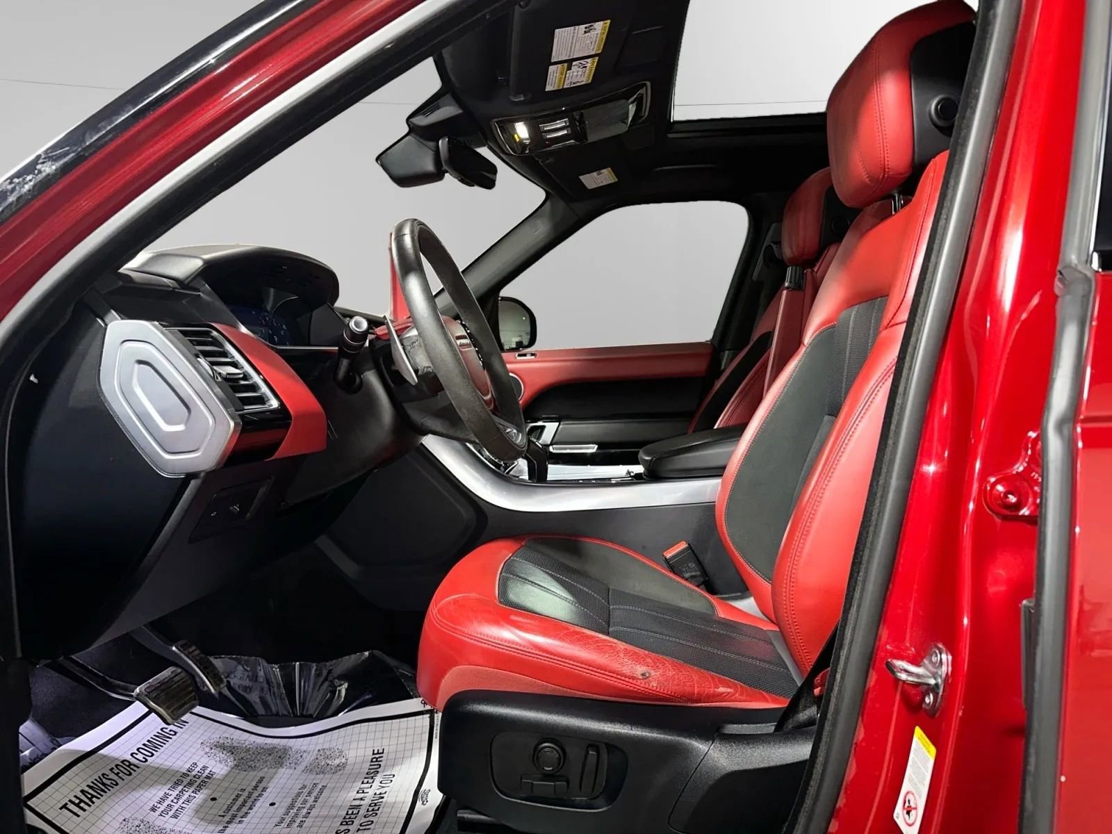 Used 2020 Land Rover Range Rover Sport HST image 2