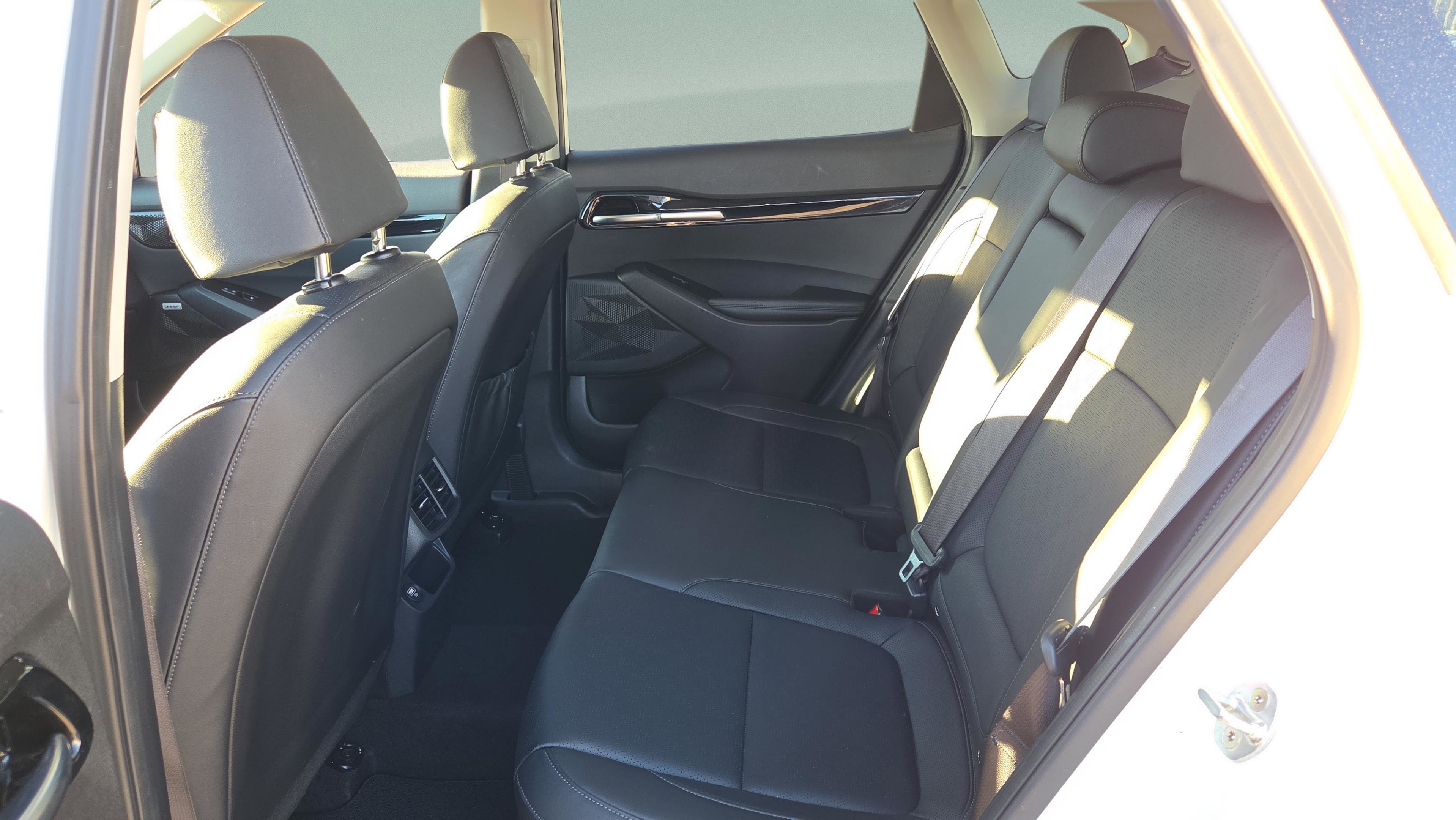 Used 2021 Kia Seltos SX image 10