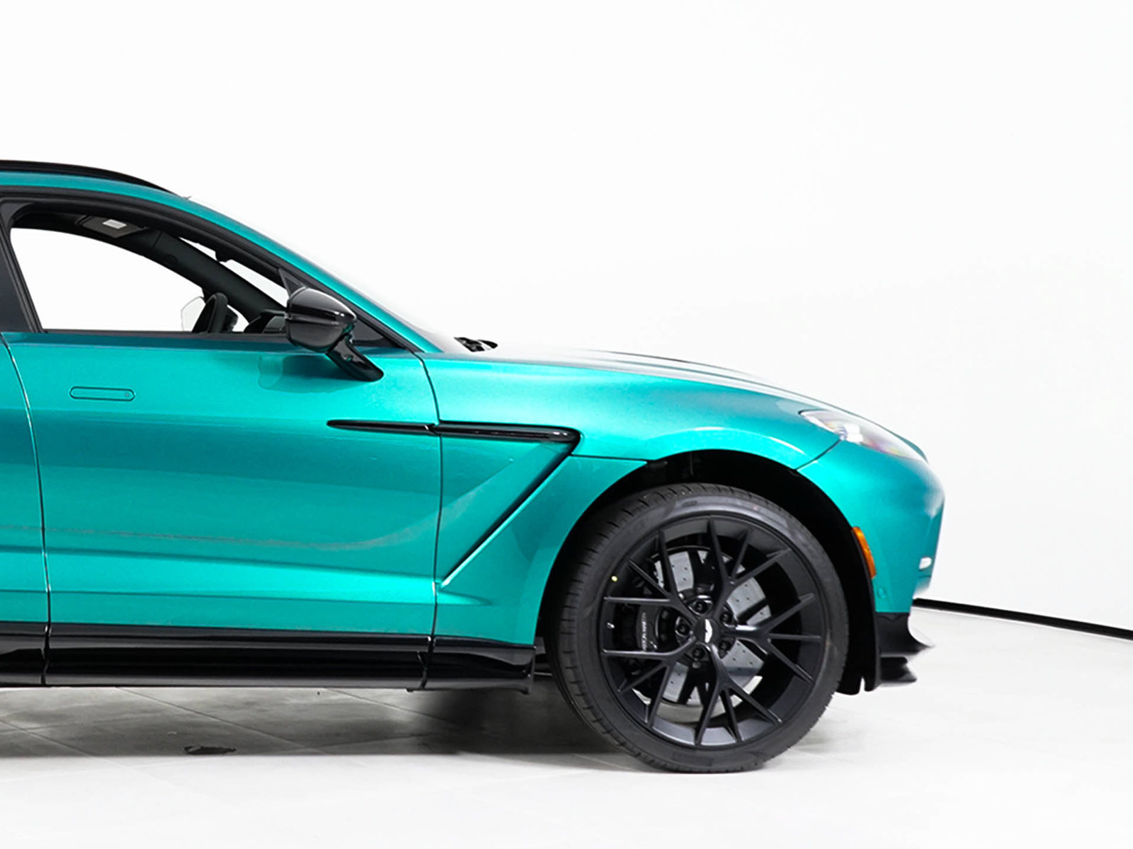 New 2026 Aston Martin DBX 707 AWD/4WD image 15