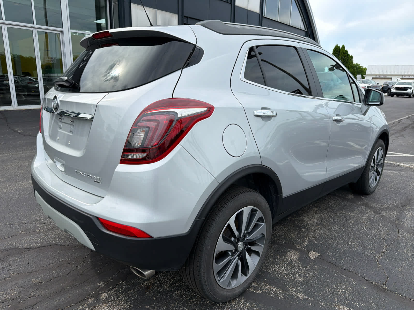 Used 2022 Buick Encore Preferred w/ Safety Package AWD/4WD image 11