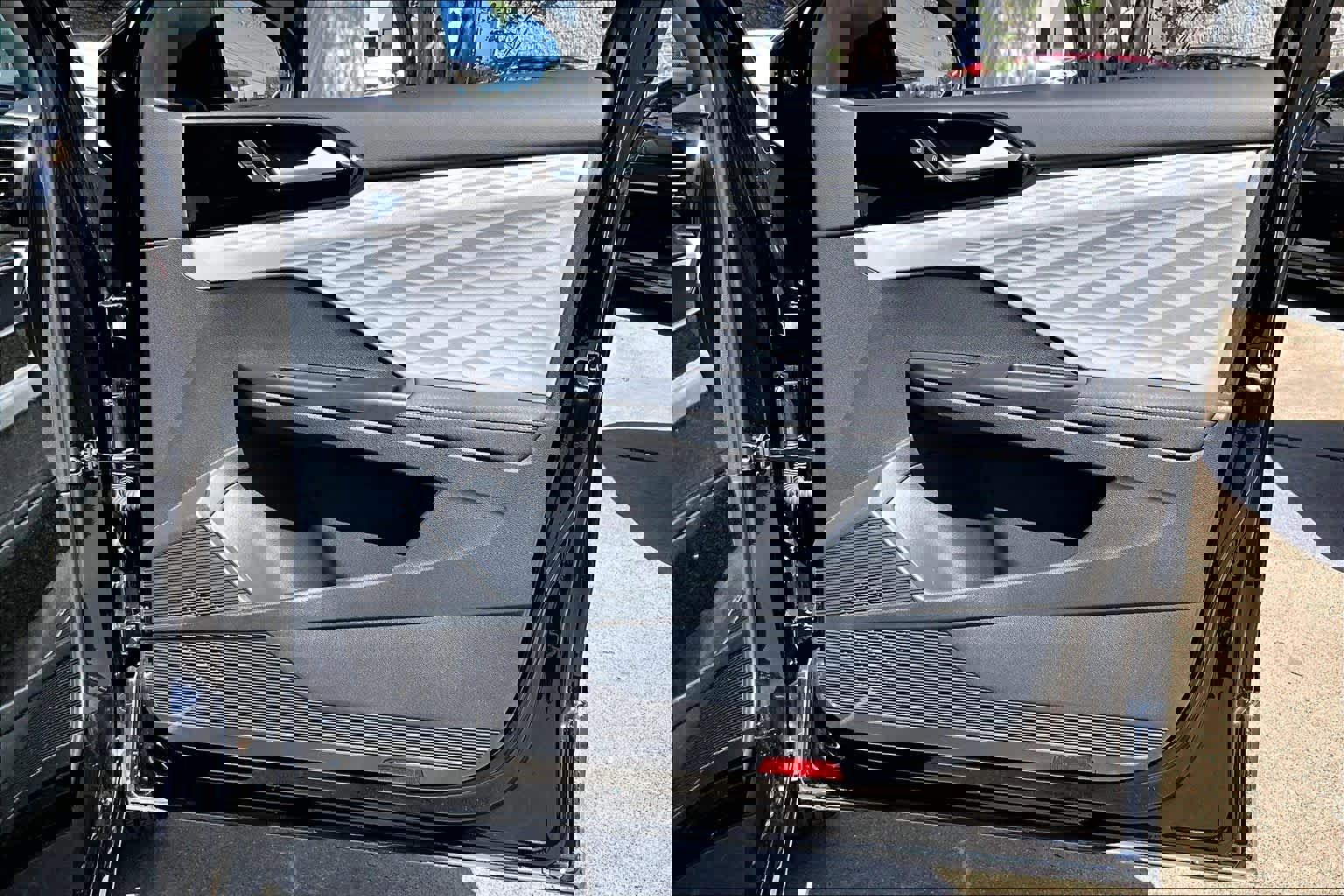 Used 2024 Volkswagen Taos S w/ MDO Package image 21