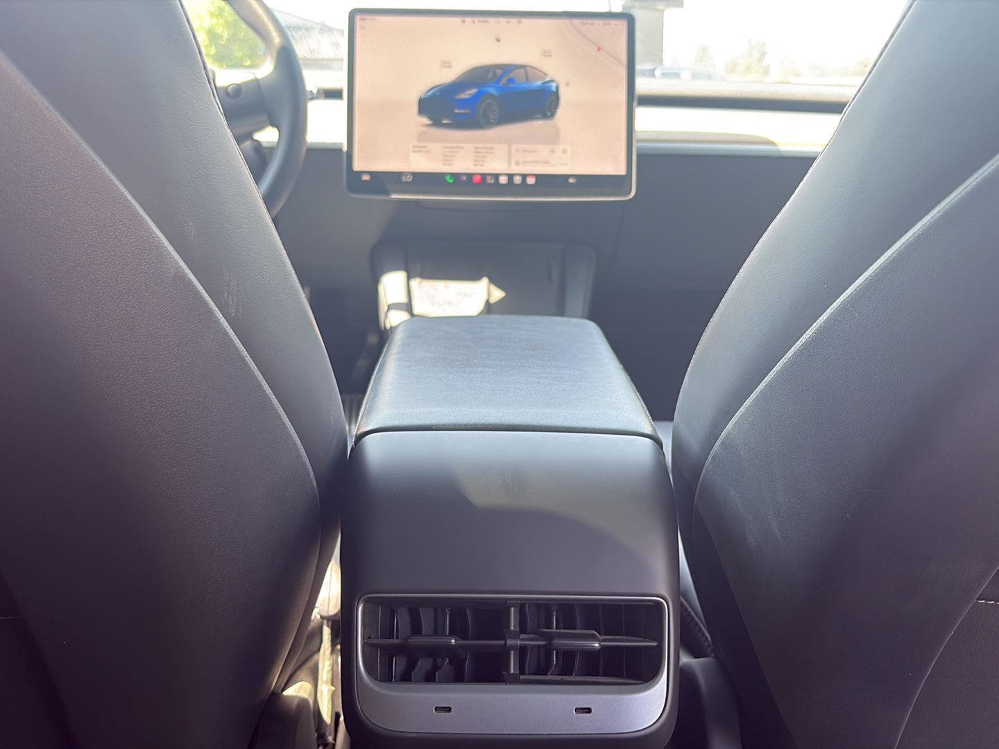 Used 2022 Tesla Model Y Performance AWD/4WD image 24