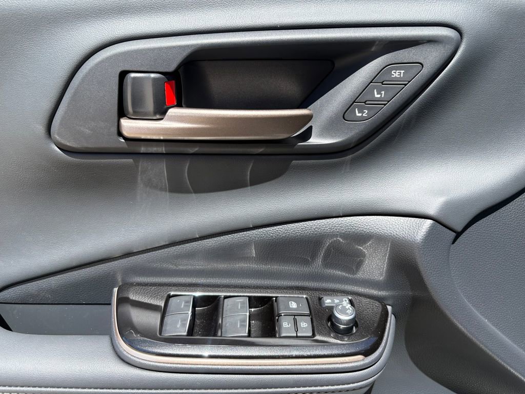 New 2026 Toyota Crown Signia AWD/4WD image 19