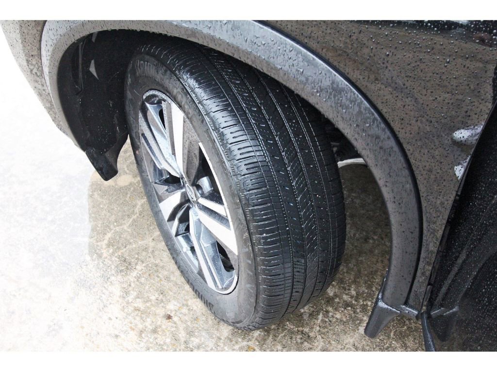 Used 2023 Nissan Rogue SL image 36