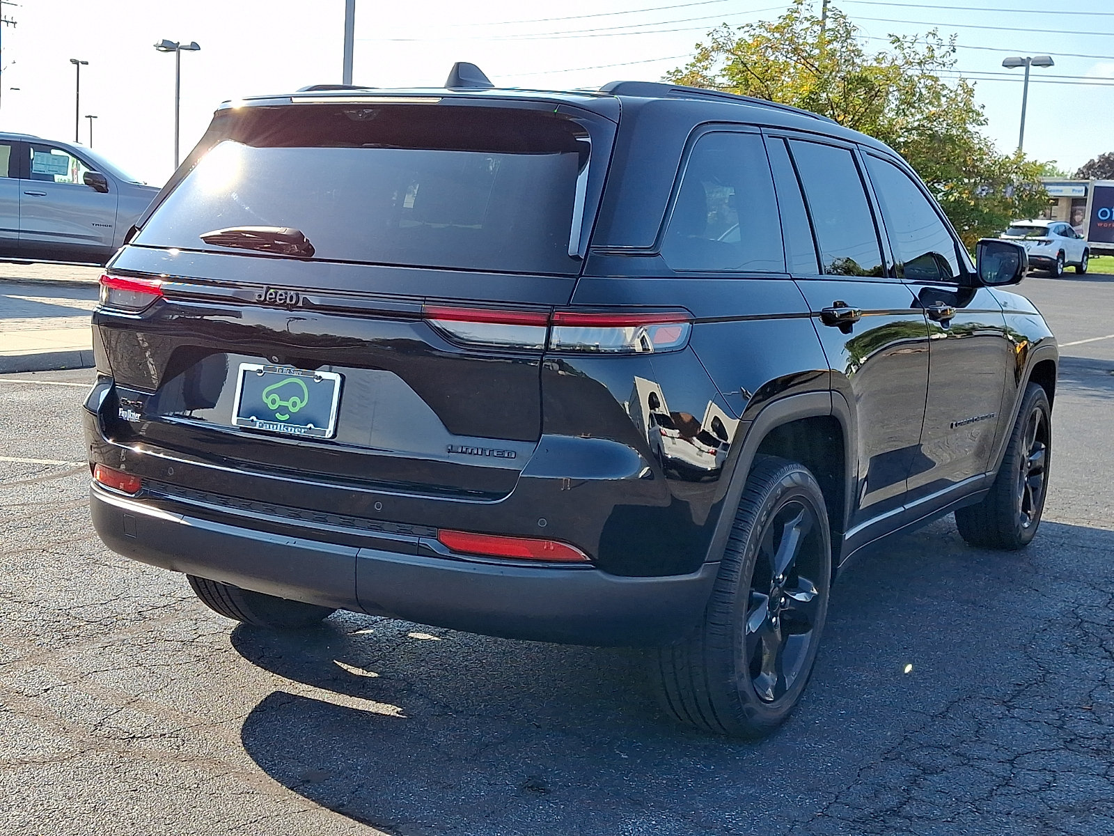 Used 2024 Jeep Grand Cherokee Limited w/ Luxury Tech Group II AWD/4WD image 6