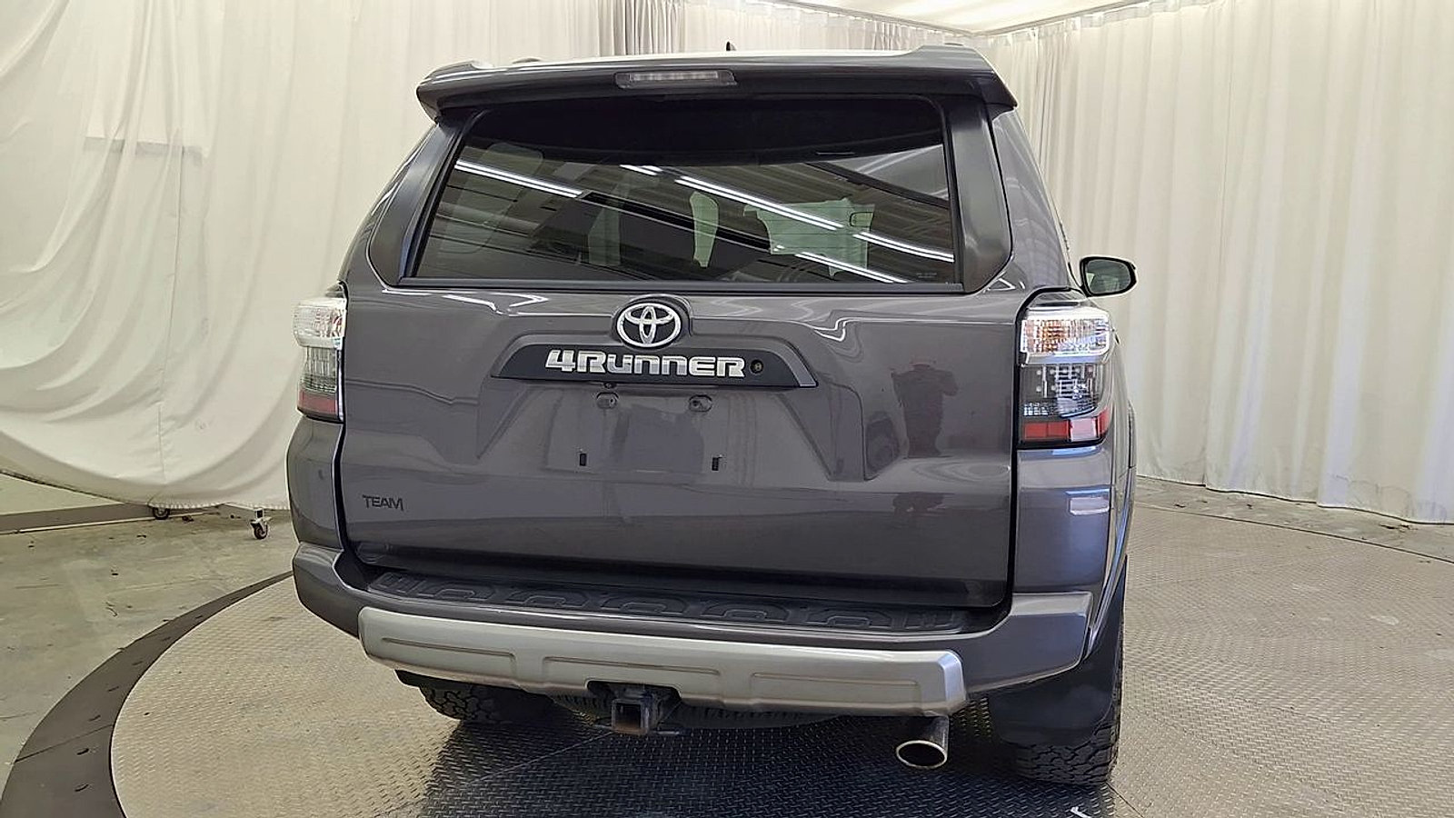 Certified 2019 Toyota 4Runner TRD Off-Road AWD/4WD image 2