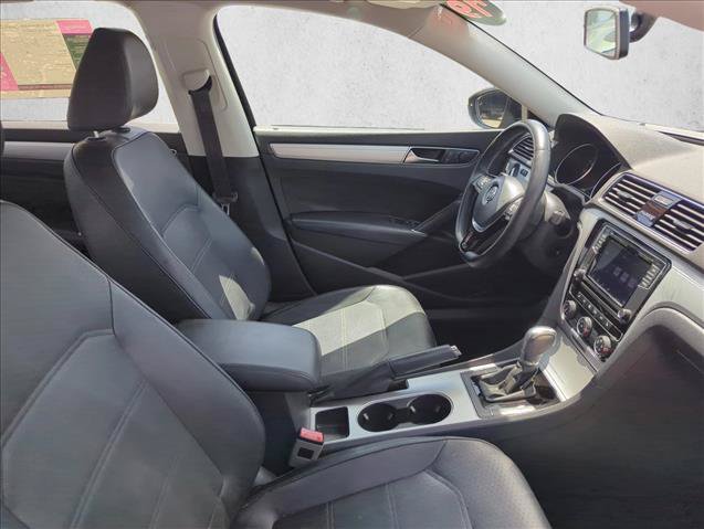 Used 2019 Volkswagen Passat 2.0T Wolfsburg w/ Wheels & Sunroof Package FWD image 25