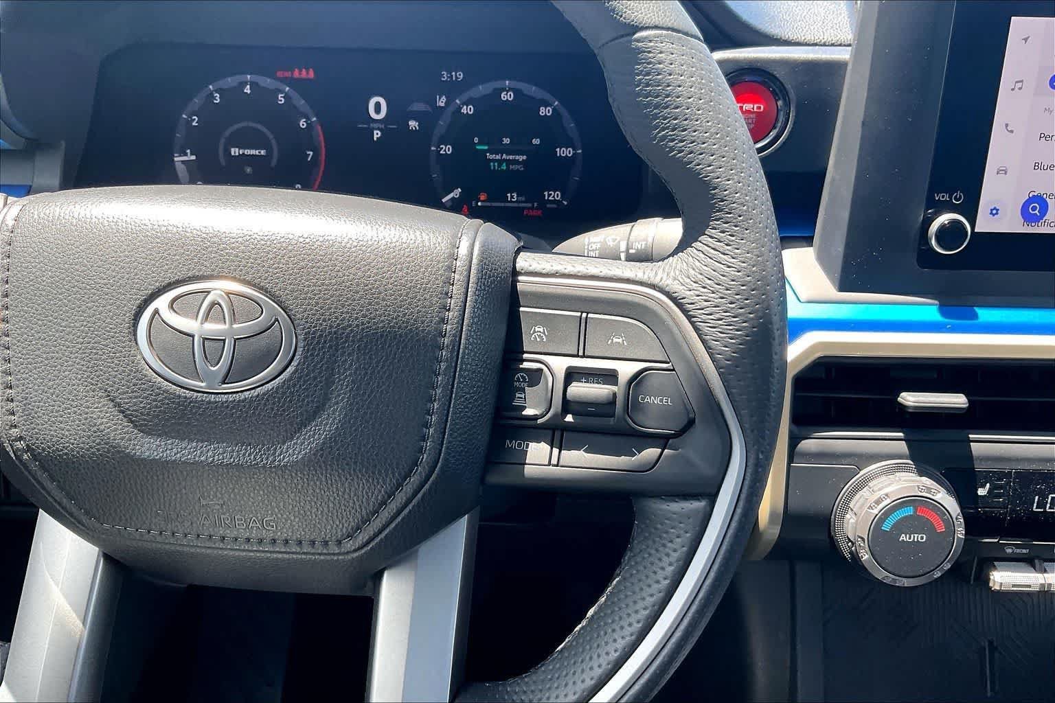 Used 2025 Toyota Tacoma TRD Off-Road AWD/4WD image 25