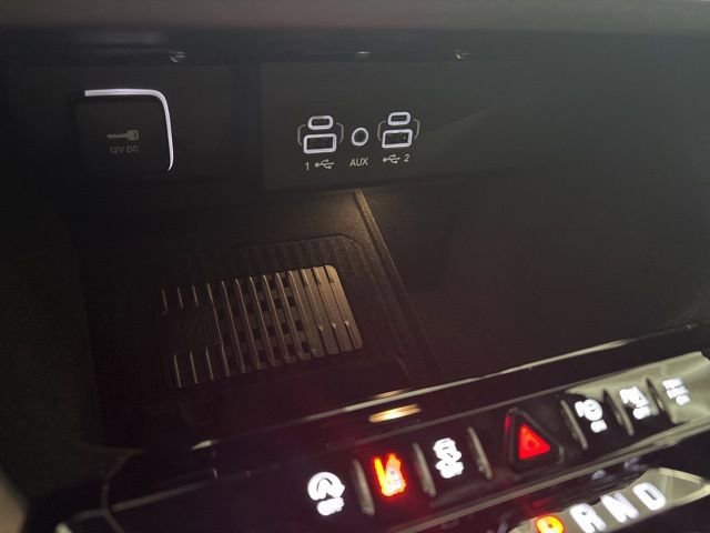 New 2026 Jeep Grand Wagoneer L 4WD w/ Premium Group I image 50