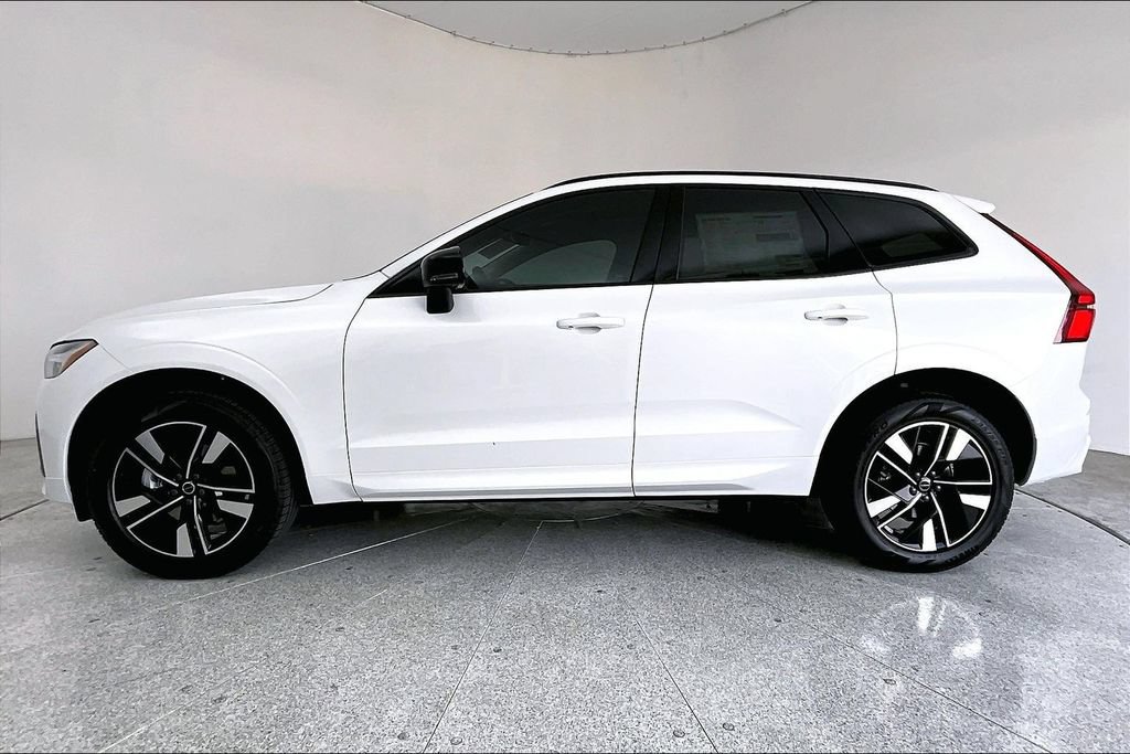 New 2026 Volvo XC60 B5 Core w/ Climate Package AWD/4WD image 6