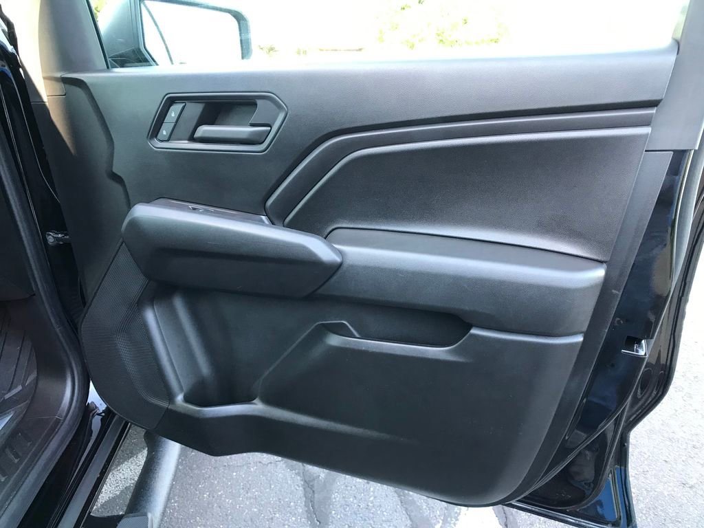 Used 2023 Chevrolet Colorado Trail Boss AWD/4WD image 30