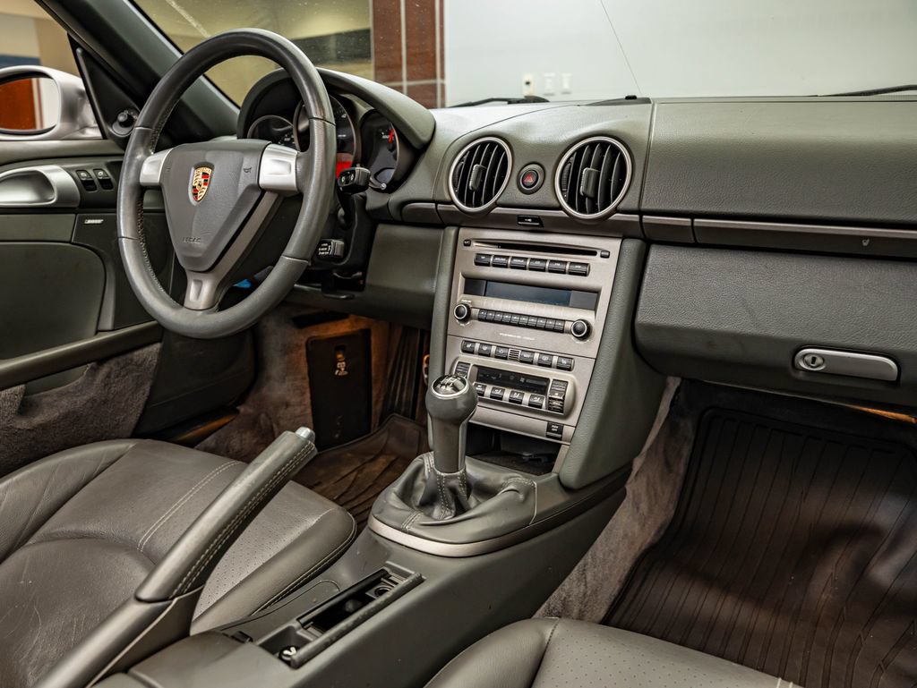 Used 2005 Porsche Boxster RWD image 40