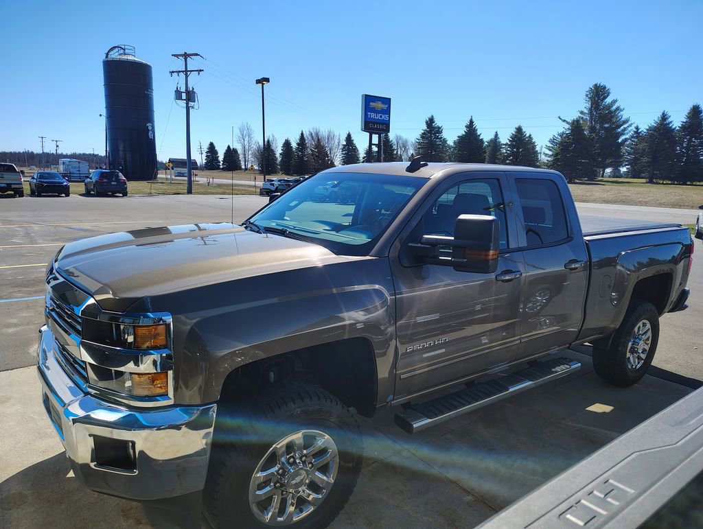 Used 2015 Chevrolet Silverado 2500 LT w/ LT Convenience Package image 8