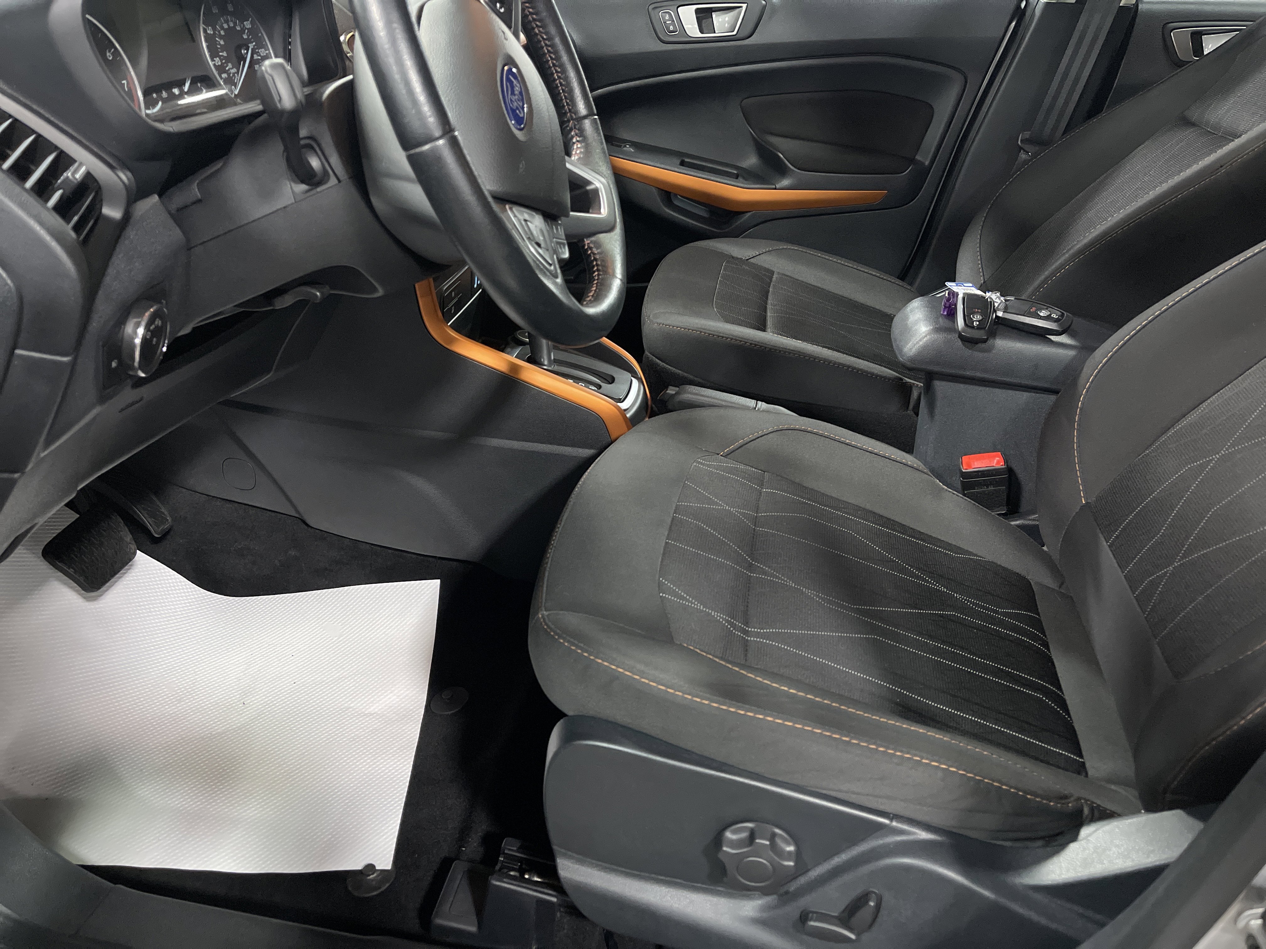 Used 2022 Ford EcoSport SE w/ SE Convenience Package image 10