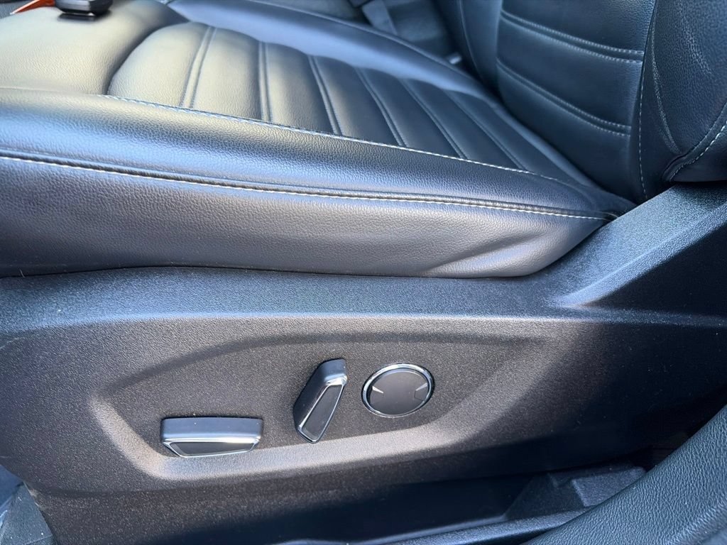 Used 2019 Ford Edge SEL w/ Equipment Group 201A AWD/4WD image 12