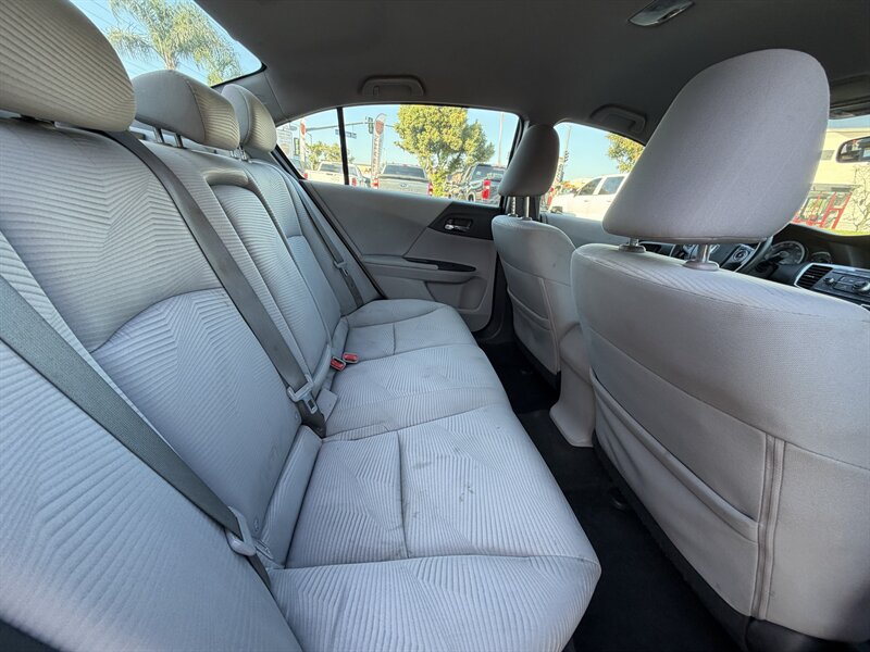 Used 2015 Honda Accord LX image 27