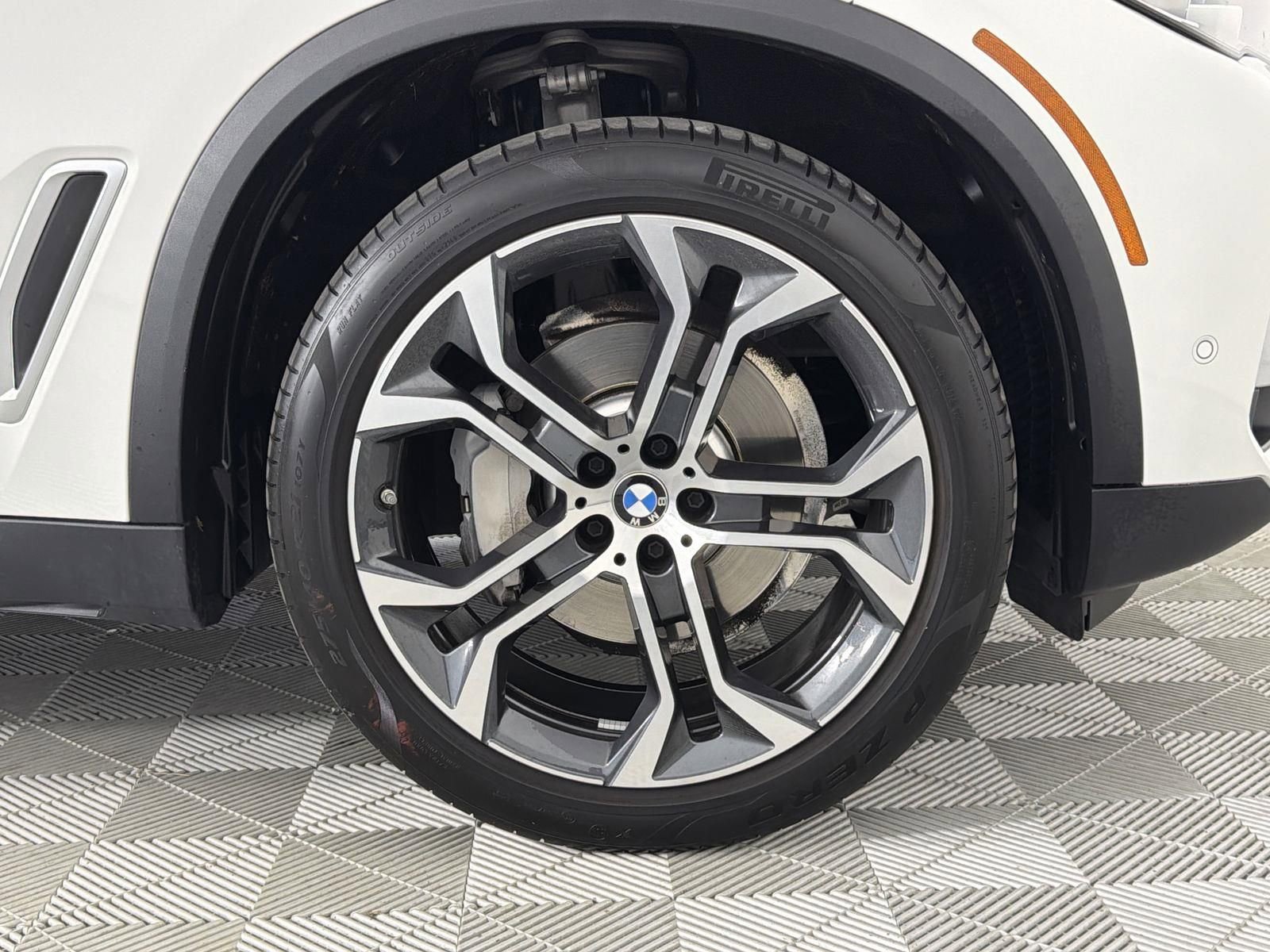 Used 2023 BMW X5 sDrive40i w/ Premium Package image 36