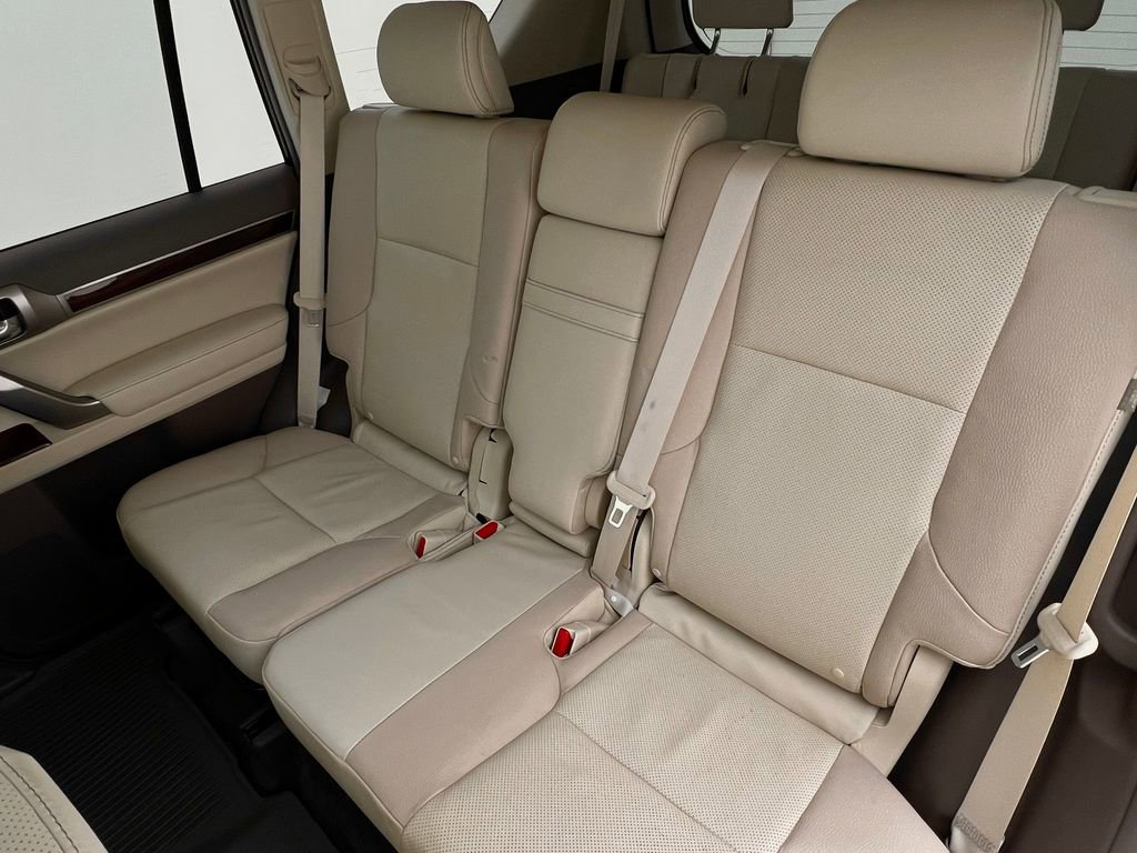 Used 2019 Lexus GX 460 image 15