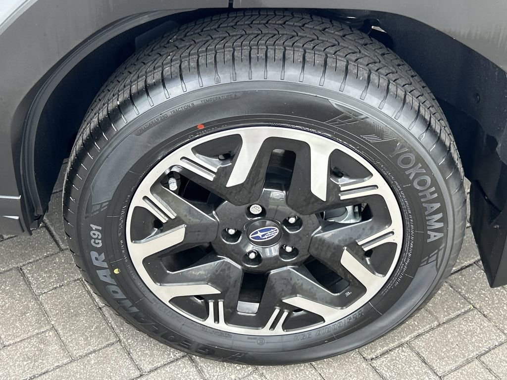 Certified 2025 Subaru Forester Premium w/ Convenience Package #2 image 31