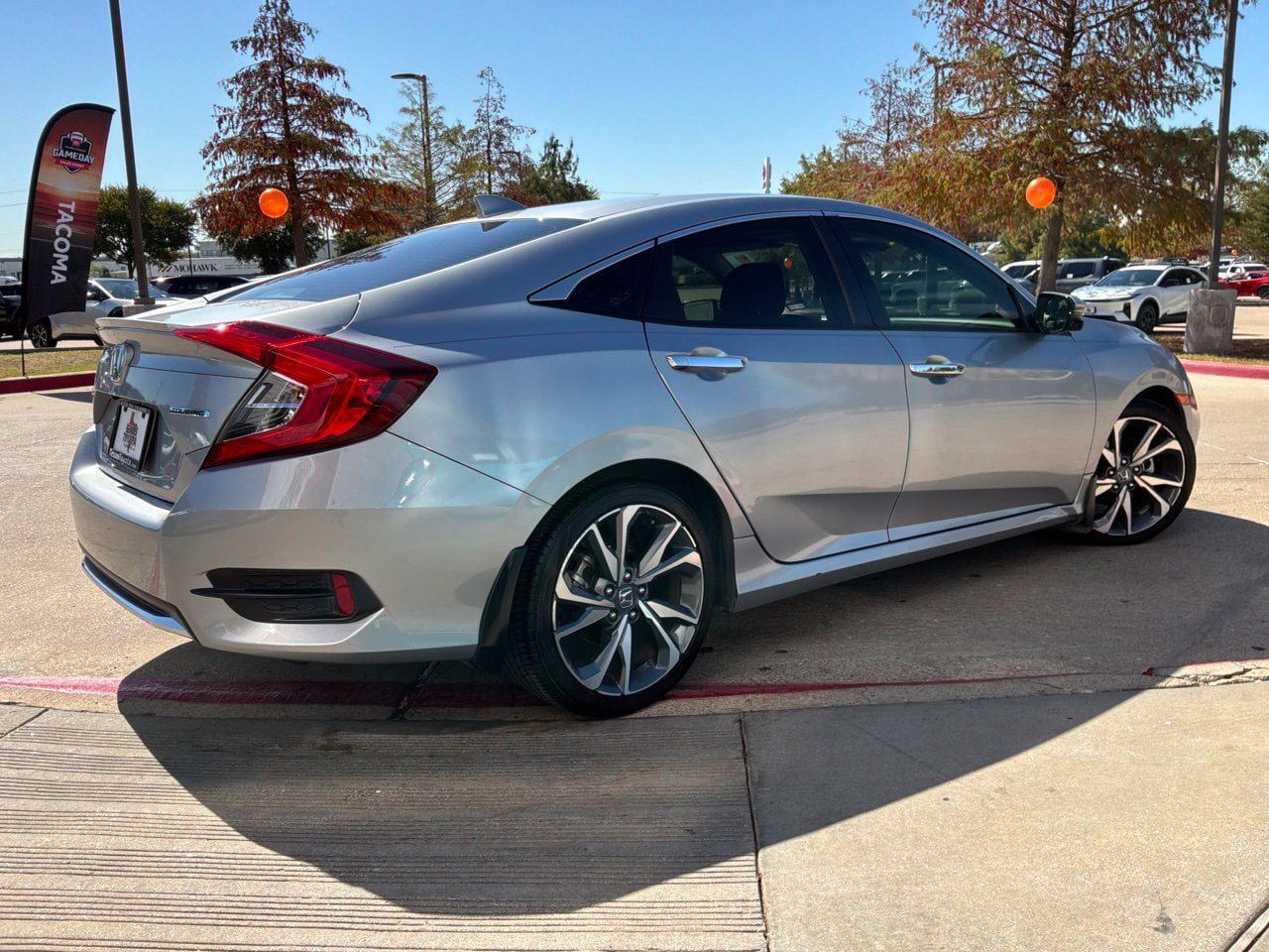 Used 2019 Honda Civic Touring image 6