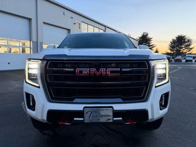 Used 2024 GMC Yukon AT4 image 11