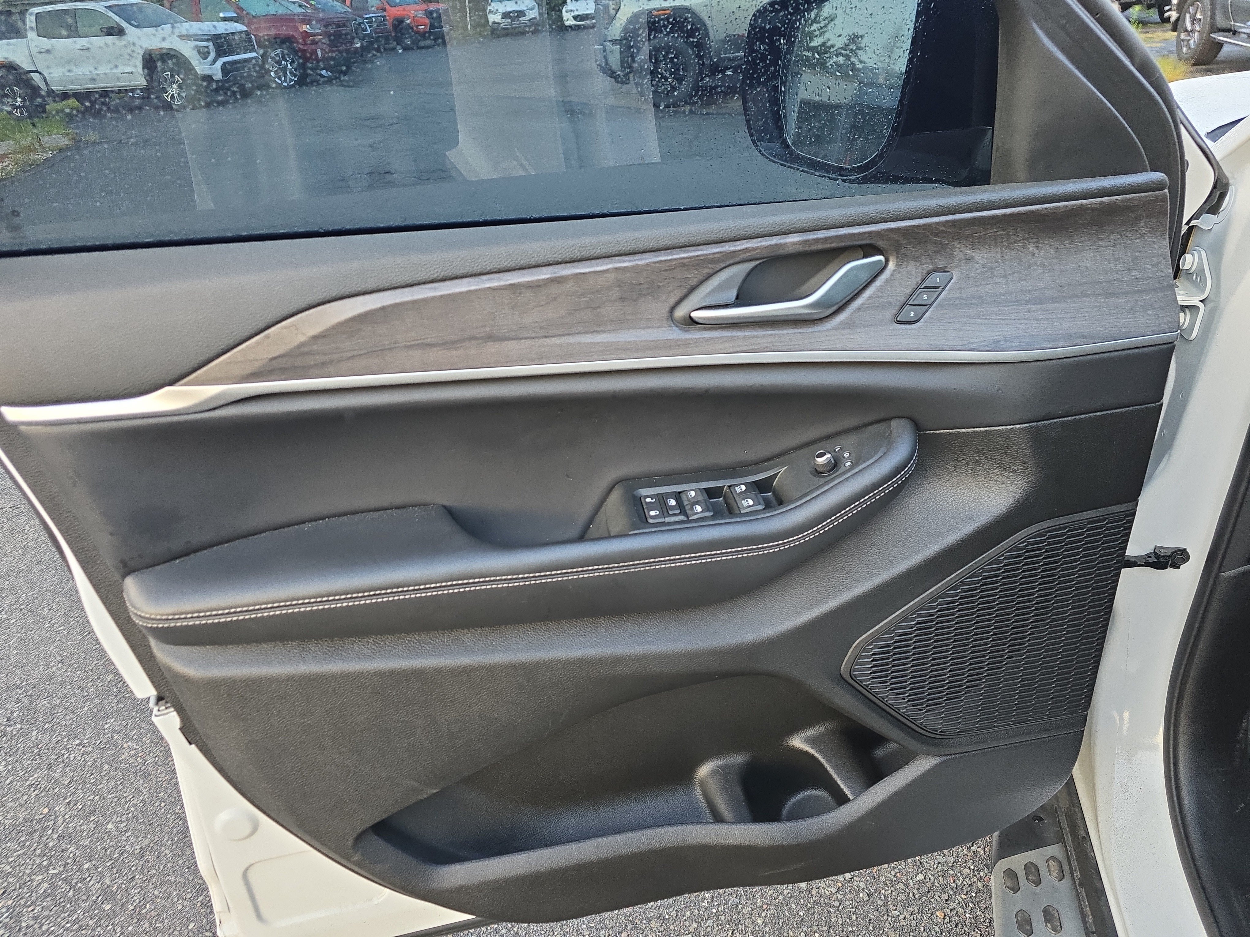 Used 2024 Jeep Grand Cherokee Limited w/ Luxury Tech Group II AWD/4WD image 20