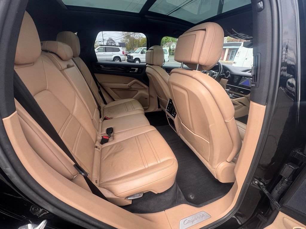 Used 2019 Porsche Cayenne S AWD/4WD image 28