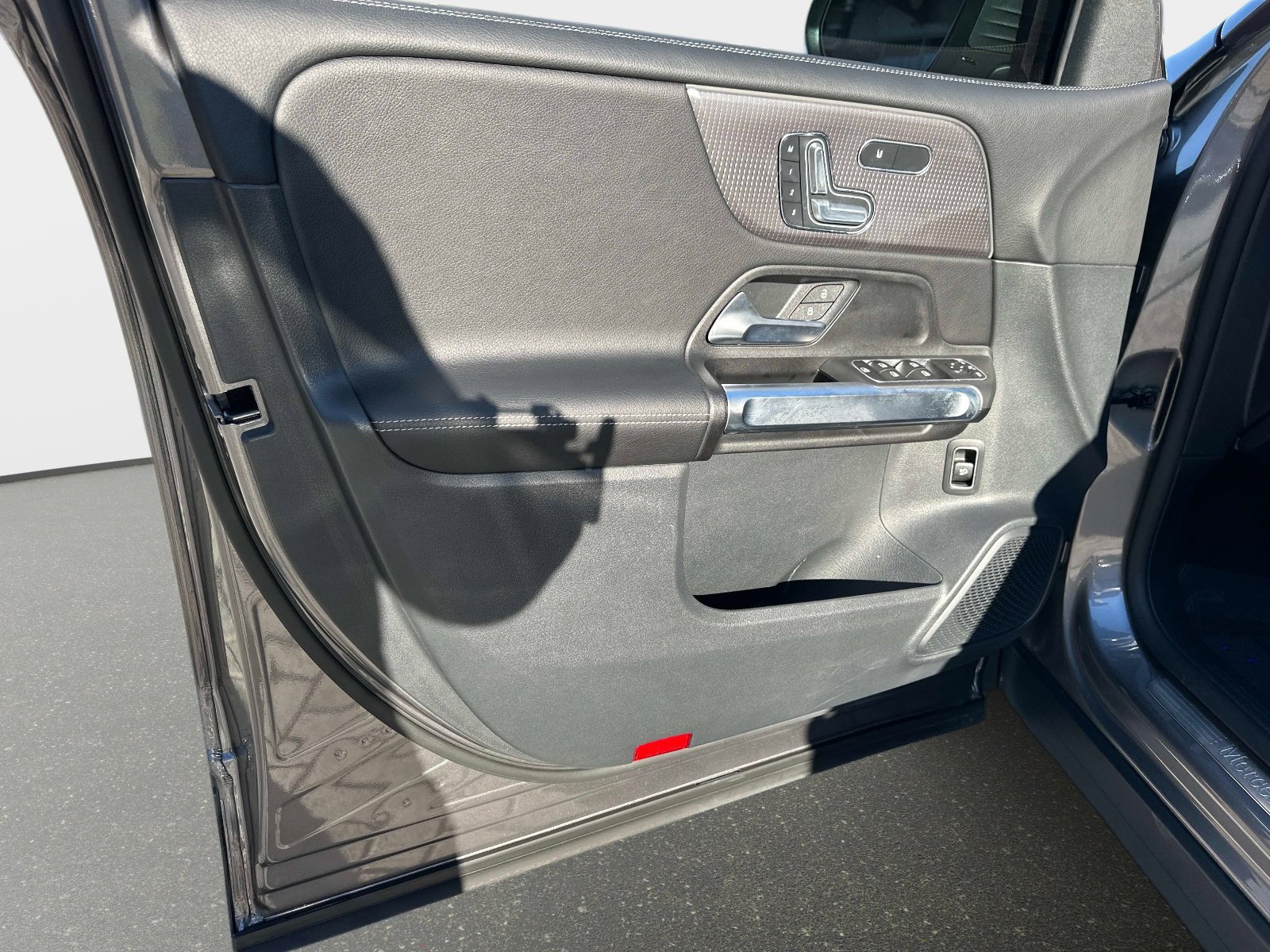 Certified 2022 Mercedes-Benz GLB 250 image 17