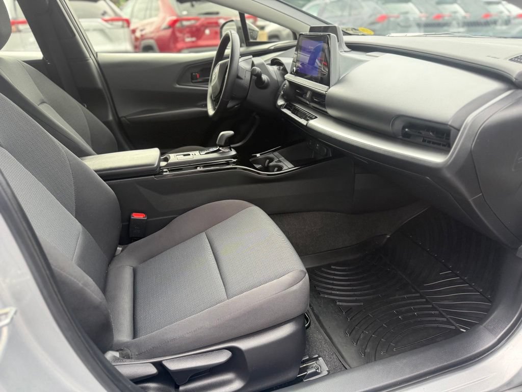 Certified 2023 Toyota Prius LE AWD/4WD image 23
