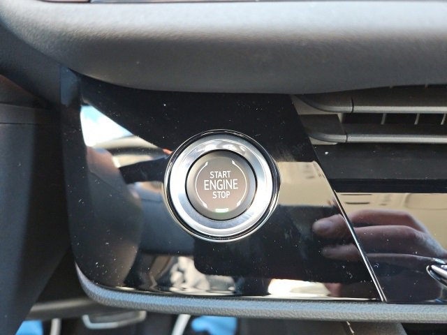 New 2025 Buick Envision Sport Touring image 31