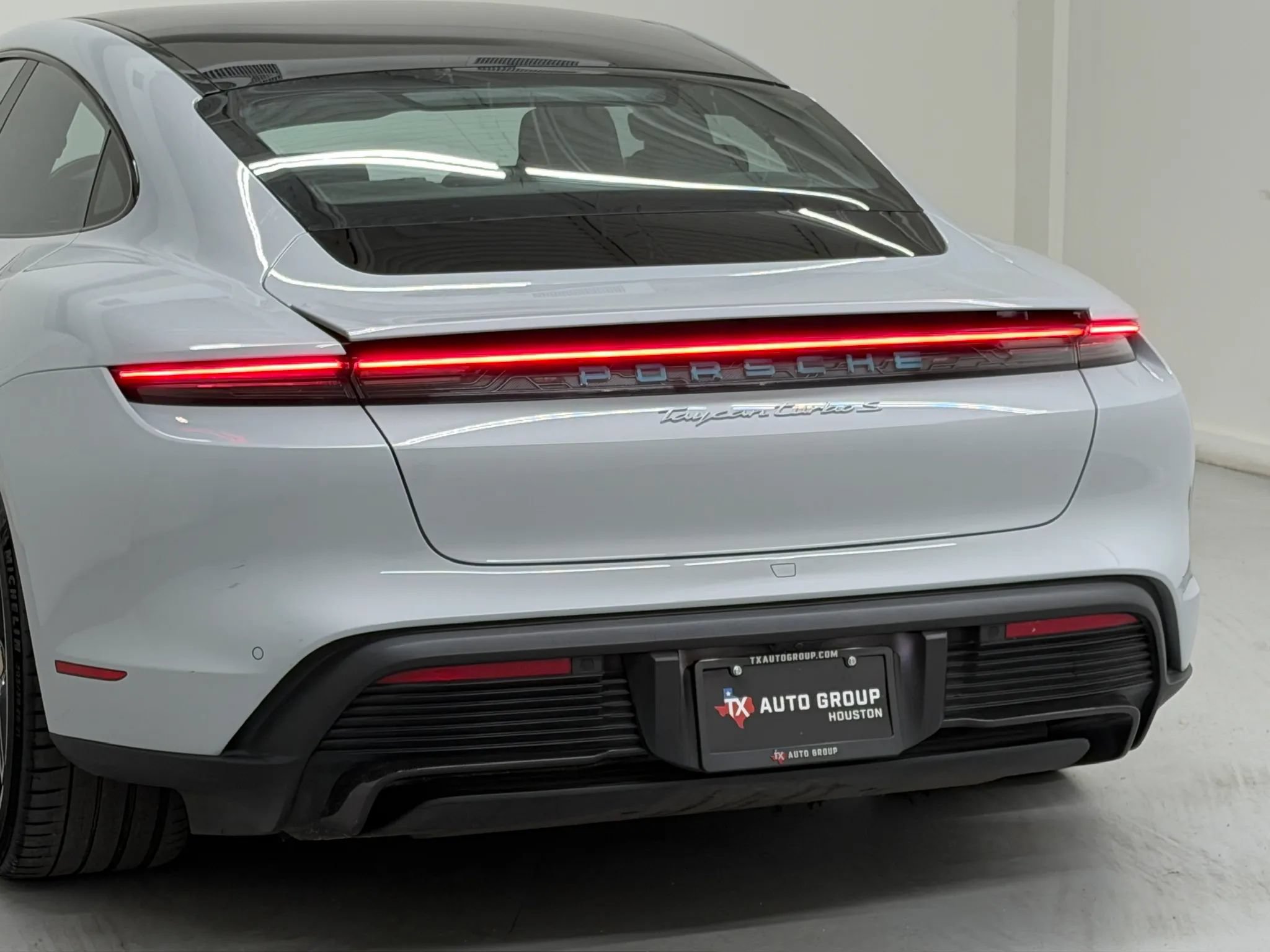 Used 2021 Porsche Taycan Turbo S AWD/4WD image 91