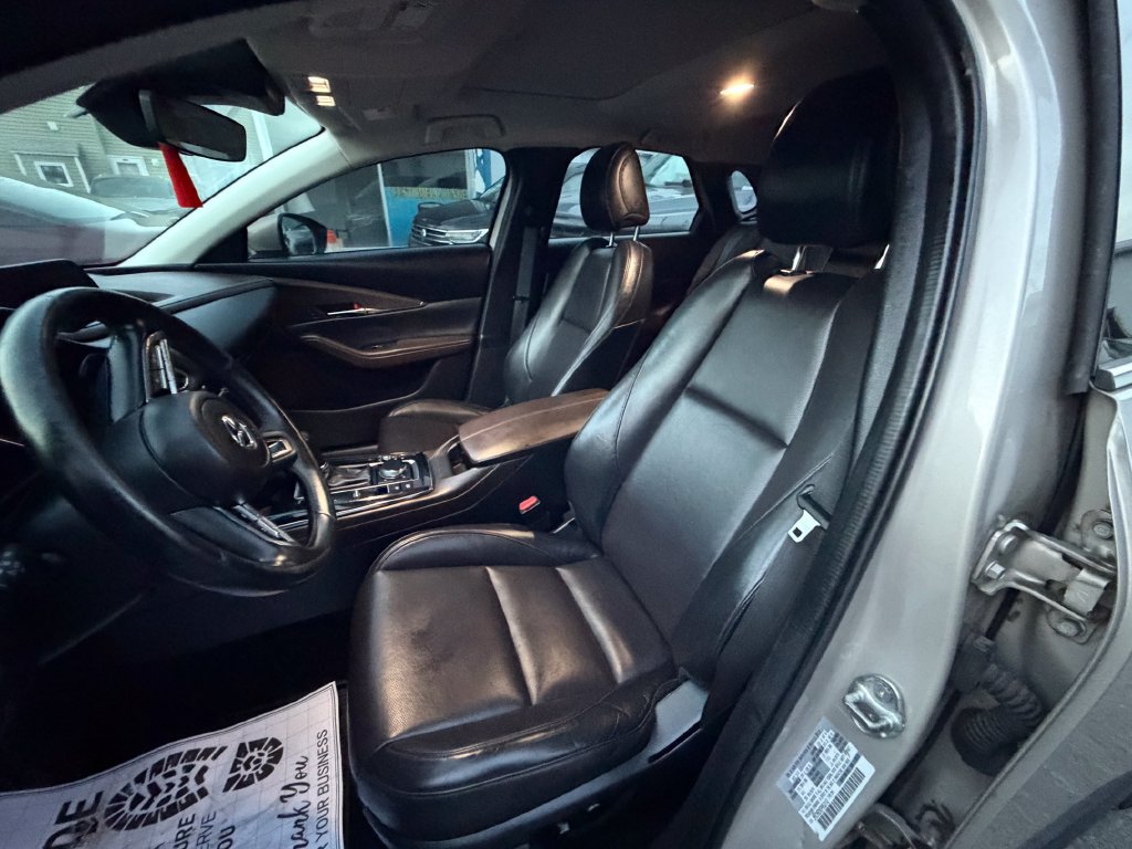 Used 2023 MAZDA CX-30 AWD 2.5 S w/ Premium Package image 8