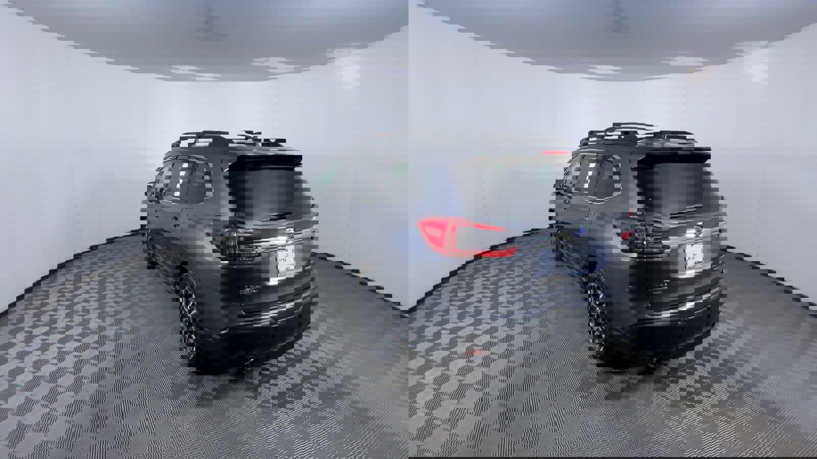 Used 2023 Subaru Ascent Limited w/ Technology Package image 7