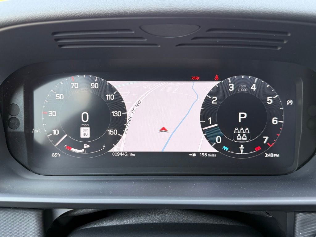 Certified 2025 Land Rover Discovery Dynamic SE image 32