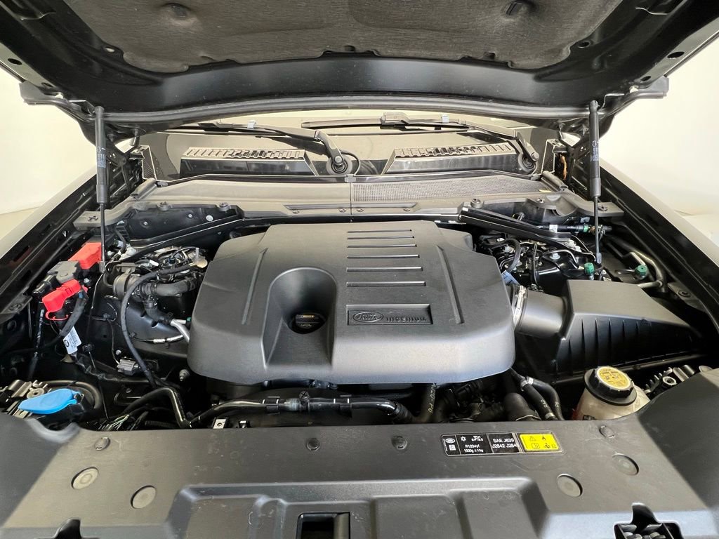 Used 2021 Land Rover Defender 110 X image 26