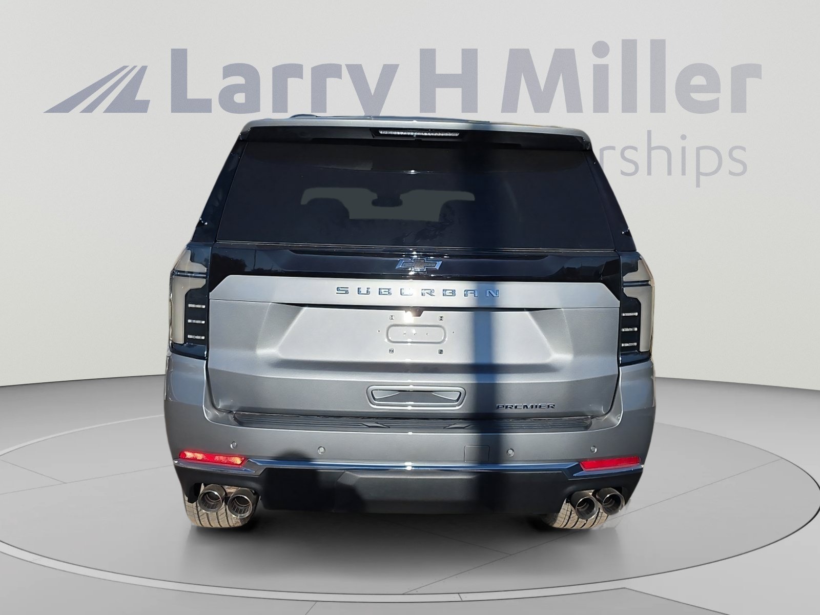 New 2026 Chevrolet Suburban Premier w/ Sun And Tow Package AWD/4WD image 4