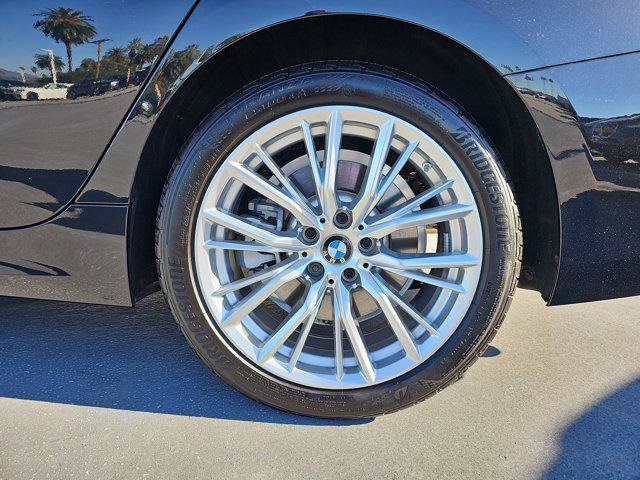 Used 2024 BMW 330i Sedan w/ Convenience Package image 34