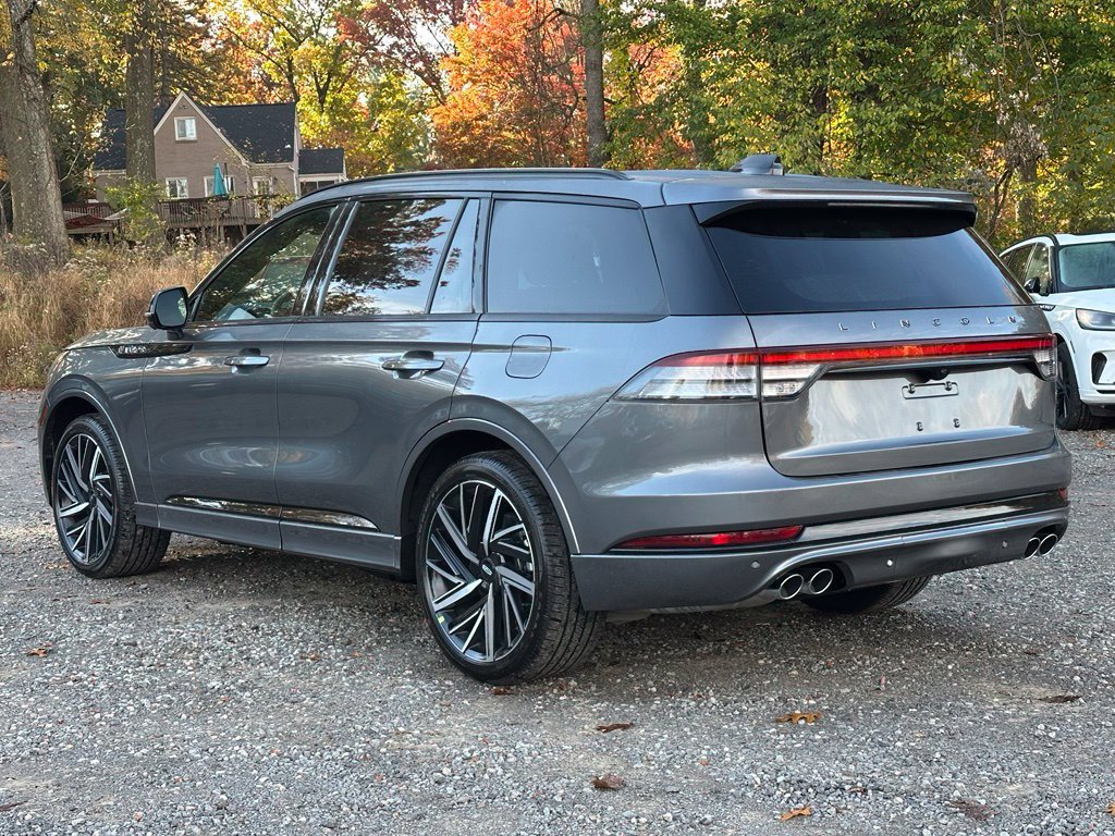New 2027 Lincoln Aviator Black Label w/ Jet Appearance Package AWD/4WD image 34