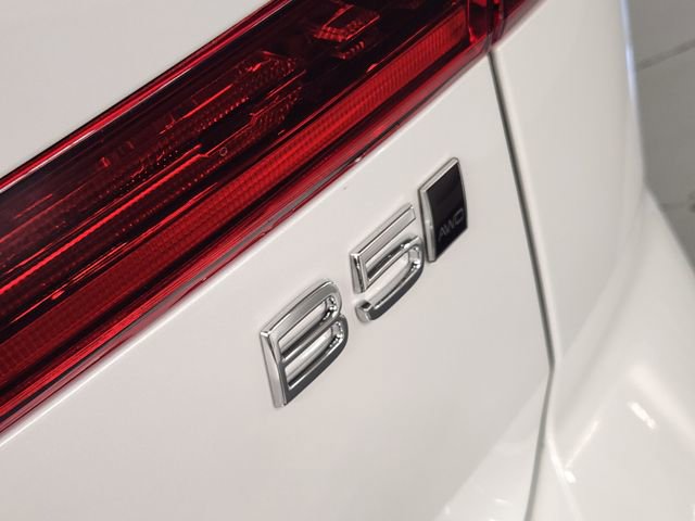 New 2026 Volvo XC60 B5 Plus w/ Protection Package Premier image 12