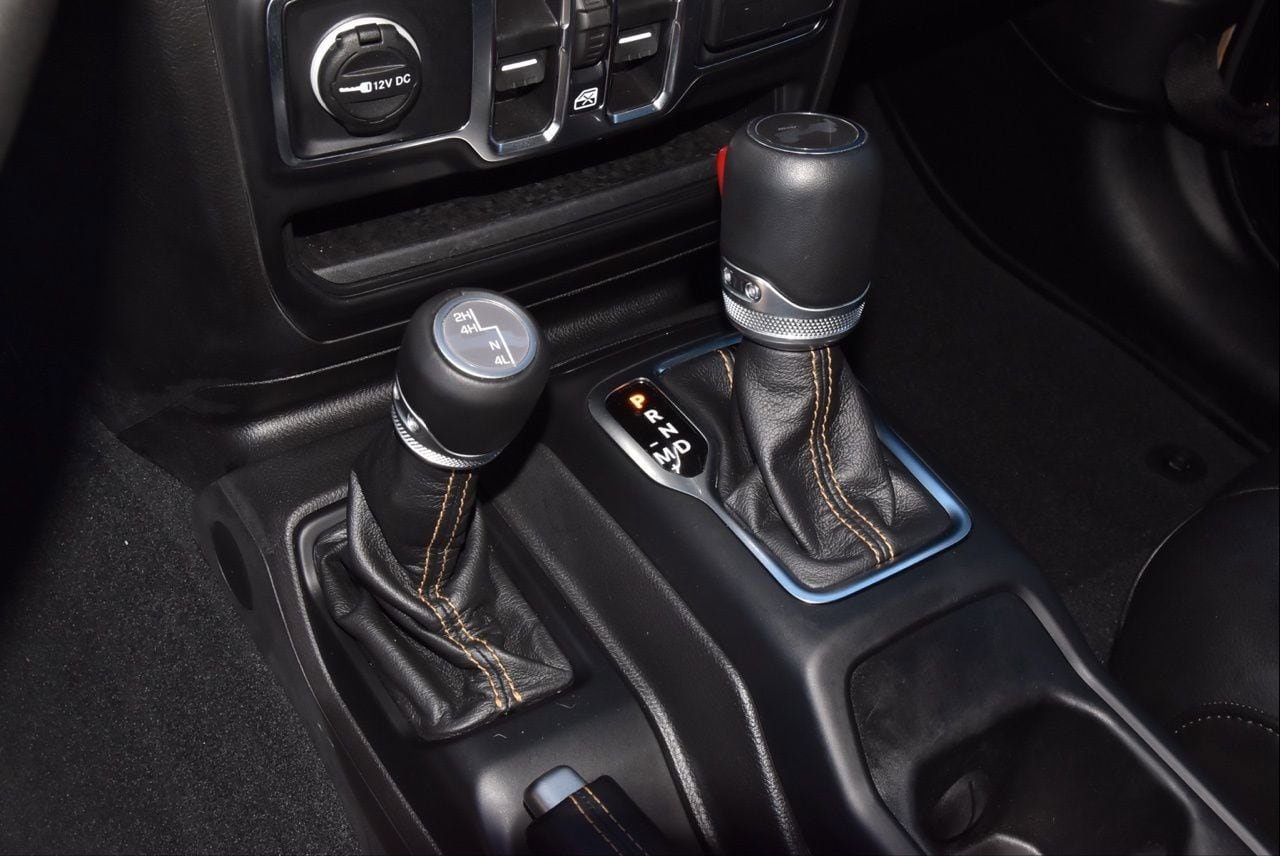 Used 2022 Jeep Wrangler Unlimited Sahara image 30