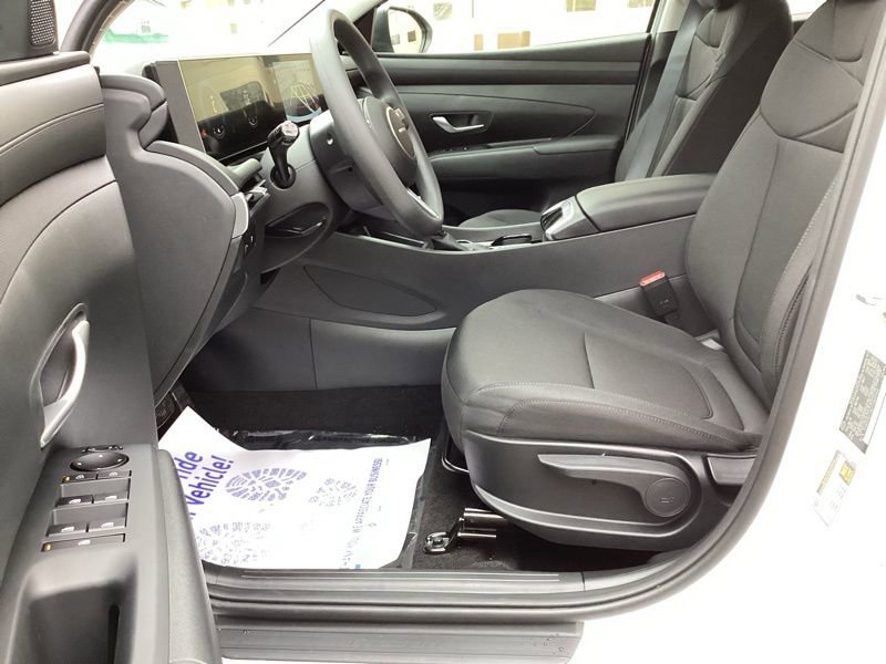 New 2026 Hyundai Tucson SE image 23