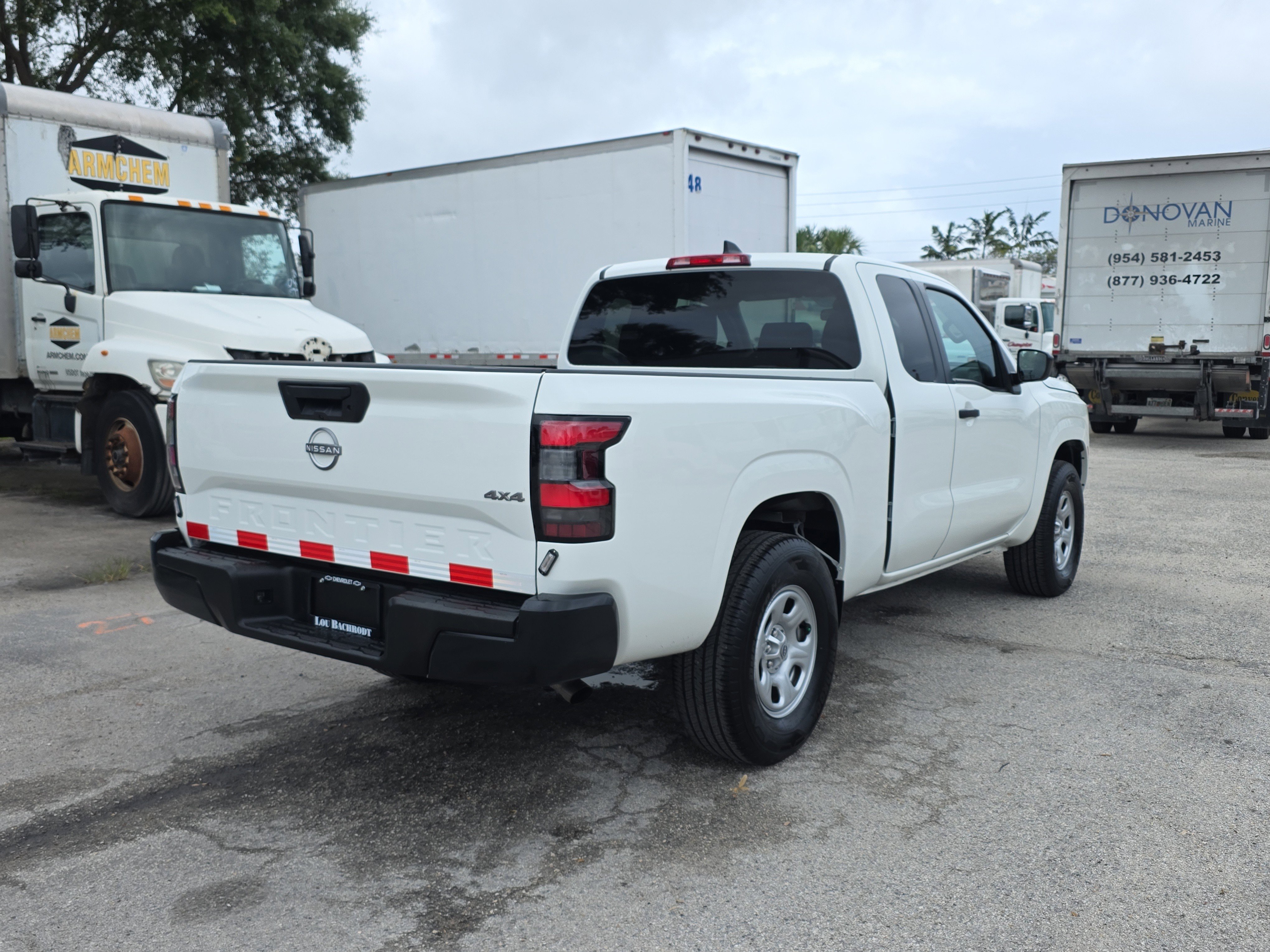 Used 2024 Nissan Frontier S w/ S Utility Package AWD/4WD image 7