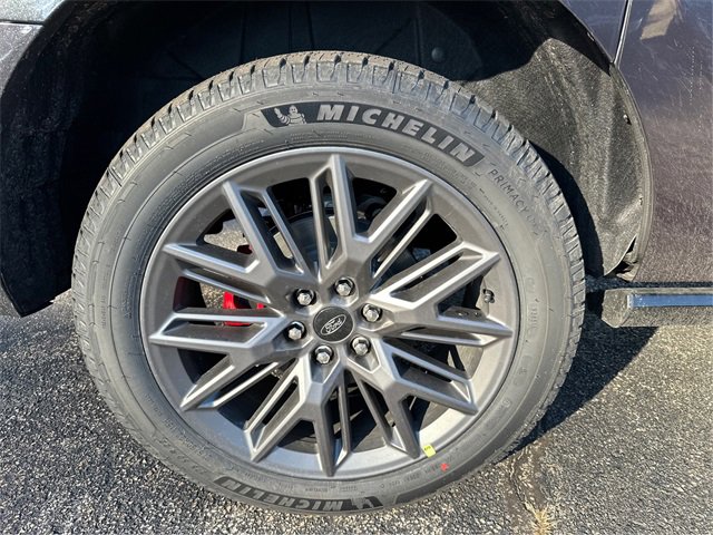 New 2025 Ford Expedition Max Platinum w/ Stealth Performance Package image 13